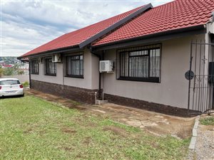 4 Bed House in Mountain Rise