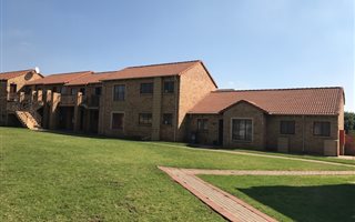 2 Bedroom House in Eco Park
