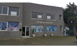 430 m² Office Space in Tableview