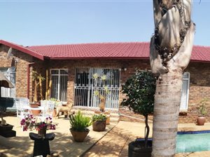 4 Bed House in Birchleigh North