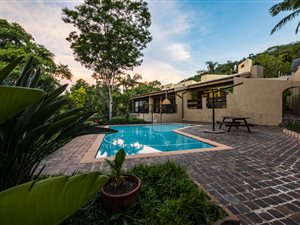 4 Bed House in Bedford Park
