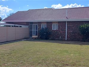 3 Bed House in Flamingo Park