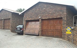 3 Bedroom Townhouse in Monument Park