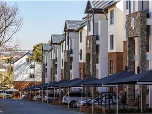 3 Bed Apartment in Kyalami Hills