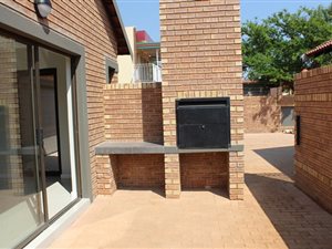 4 Bed Cluster in Brackenhurst