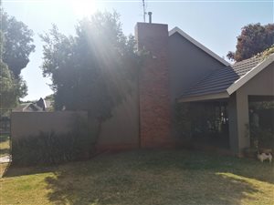 6 Bed House in Larrendale
