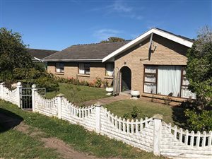 4 Bed House in Van Der Stel