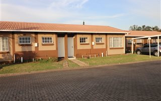 2 Bedroom Apartment in Nimrod Park