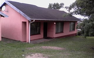 3 Bedroom House in Gamalakhe A