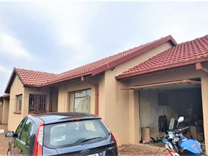 3 Bed House in Naturena