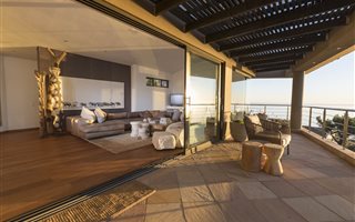 5 Bedroom House in Camps Bay
