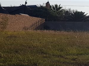 1338 m² Land available in Helikon Park