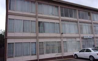 1 Bedroom Apartment in Witpoortjie
