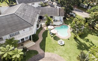 14 Bedroom House in White River Central
