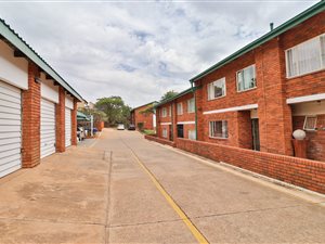 3 Bed Townhouse in La Montagne