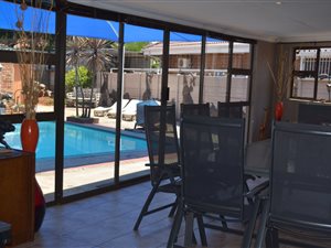 4 Bedroom House in Petersfield