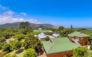 5 Bedroom House in Natures Valley