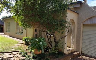 4 Bedroom House in Park West