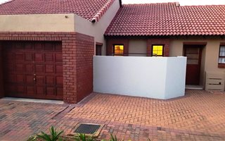 3 Bedroom Townhouse in Thornhill
