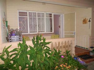 1 Bed Apartment in Lambton