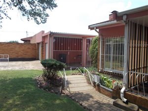 3 Bed House in Glenvarloch