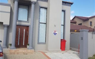 3 Bedroom House in Doringkruin