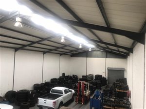 440 m² Industrial space in Stikland