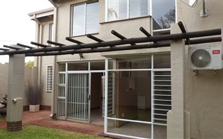 3 Bedroom Duplex in Murrayfield
