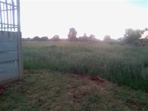 1002 m² Land available in Kookrus