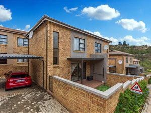 2 Bed Townhouse in Helderkruin