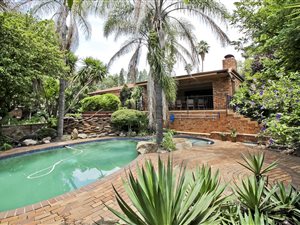 4 Bedroom House in Morningside Manor