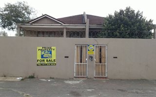 6 Bedroom House in Brixton