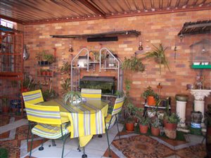 1 Bed Apartment in Selection Park