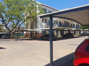 2 Bed Apartment in Montana Park