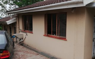 2 Bedroom House in Shallcross