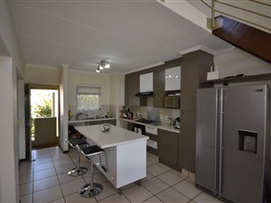 2 Bed Apartment in Bryanston