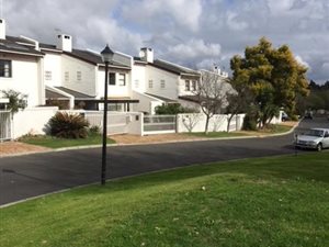 3 Bed Duplex in Kleingeluk