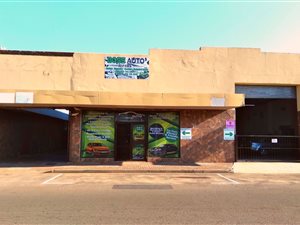 864 m² Commercial space in Newcastle Central