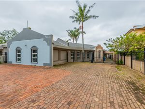 297 m² Commercial space in Bodorp