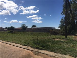 1327 m² Land available in Bergsig