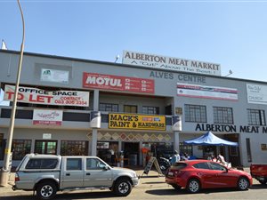 128 m² Office Space in Raceview
