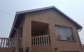 Bachelor apartment in Doornpoort and surrounds