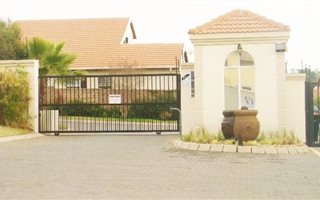 4 Bedroom House in Kengies