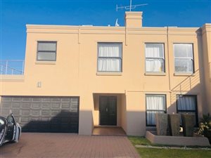 5 Bed House in Kyalami