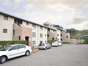 2 Bed Flat in Brighton Beach
