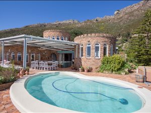5 Bed House in Mountainside