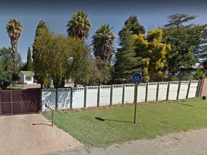 1549 m² Commercial space in Brackenhurst