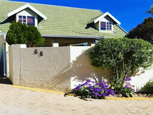 3 Bed Townhouse in Sonneglans