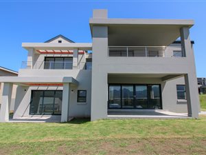 4 Bed House in Welgelegen