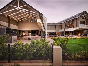 5 Bed House in Waterfall Country Estate